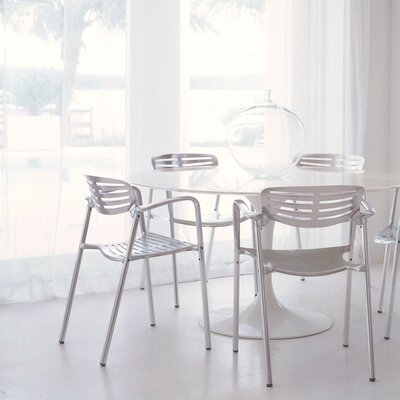 Eero Saarinen 5 Piece Dining Set With Toledo Stacking Chairs