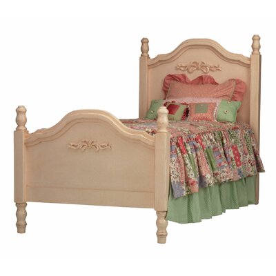 Taylor Cottage Cape Cod Bed with Bows