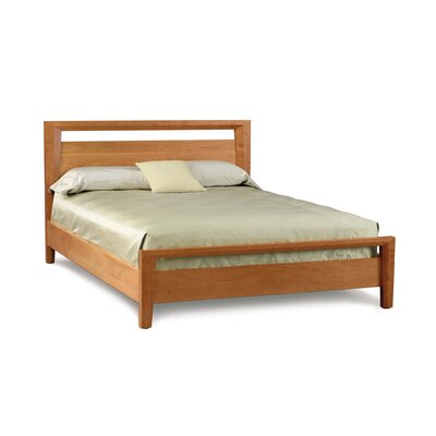 Mansfield Bed Finish: Windsor Cherry, Size: Queen