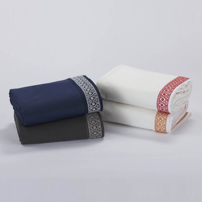 Henna 300 Percale Crib Skirt Color: White with Red