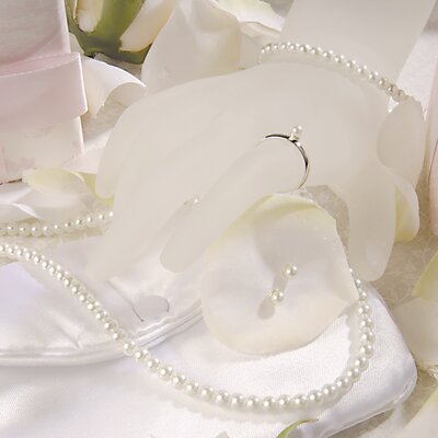 Flower Girl Jewelry Sets on Concepts 5 Piece Traditional Pearl Flower Girl Jewelry Set In White